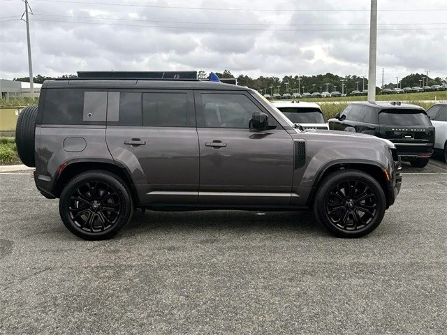 2025 Land Rover Defender L663 - Image 7 of 21