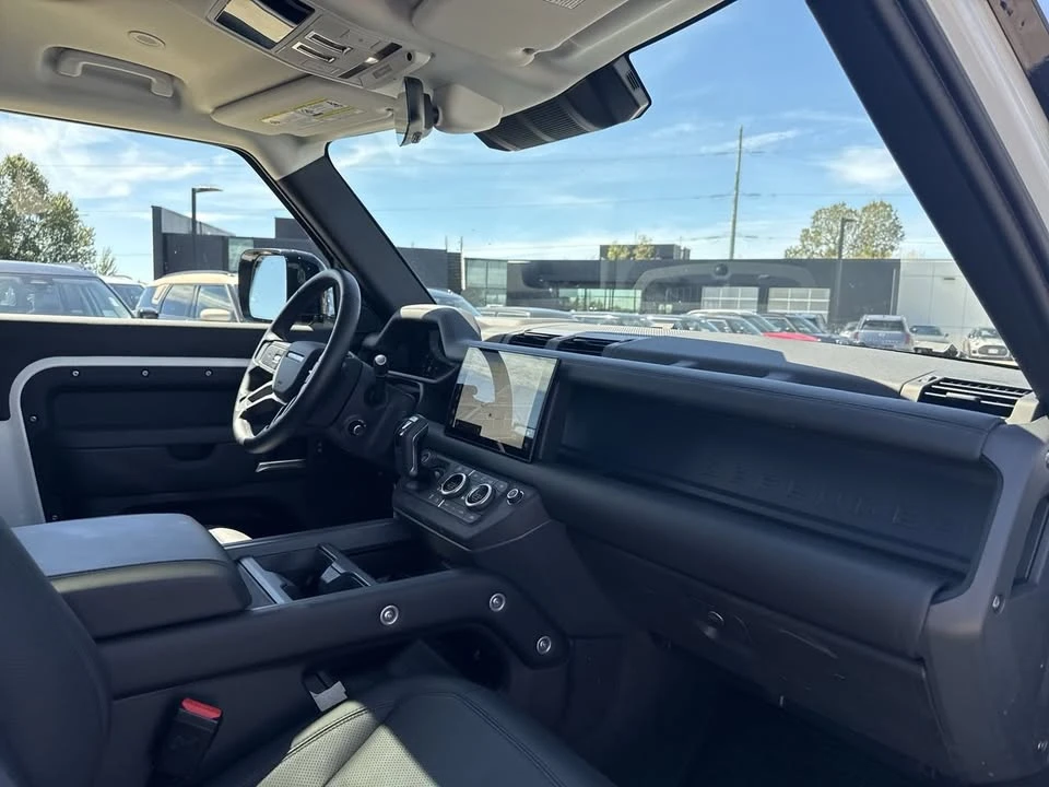 2025 Land Rover Defender L663 - Image 16 of 17