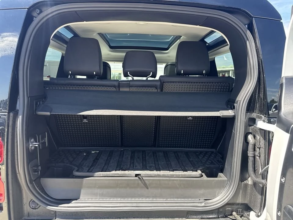 2025 Land Rover Defender L663 - Image 17 of 17