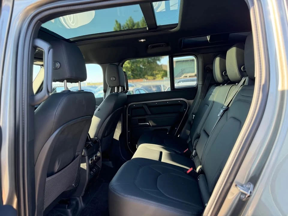 2025 Land Rover Defender L663 - Image 12 of 18