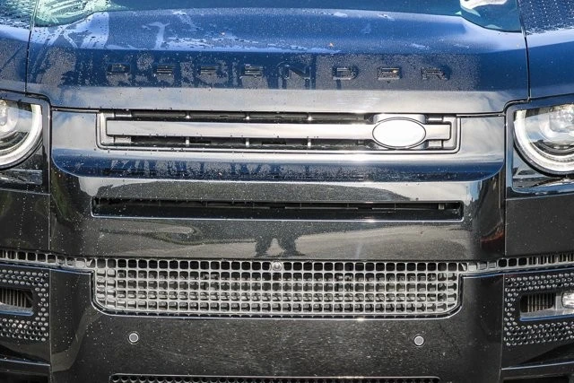 2025 Land Rover Defender L663 - Image 7 of 12
