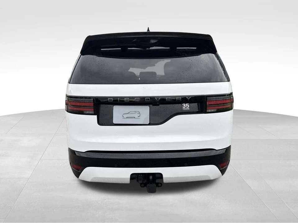 2025 Land Rover Discovery 5th Gen - Image 8 of 12