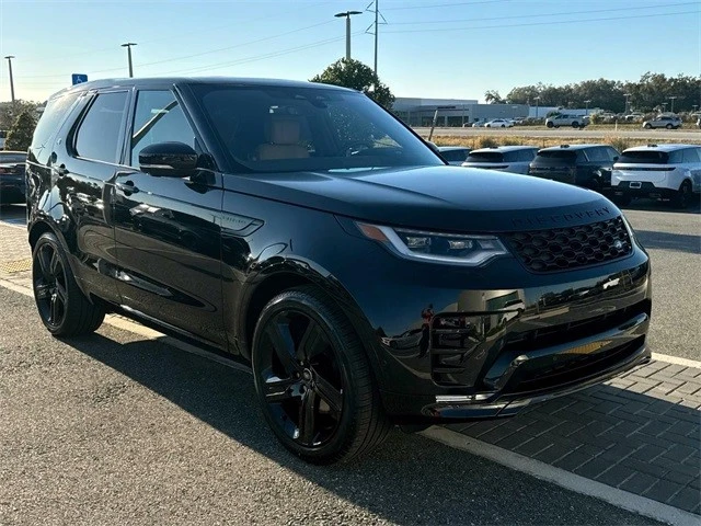 2025 Land Rover Discovery 5th Gen - Image 9 of 21