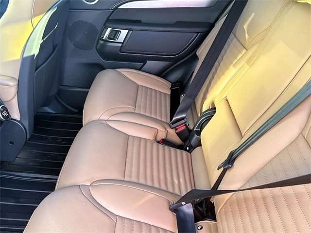 2025 Land Rover Discovery 5th Gen - Image 12 of 21