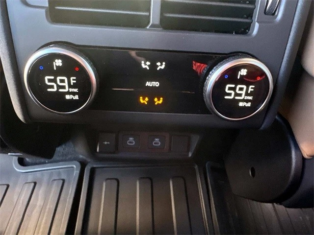 2025 Land Rover Discovery 5th Gen - Image 14 of 21