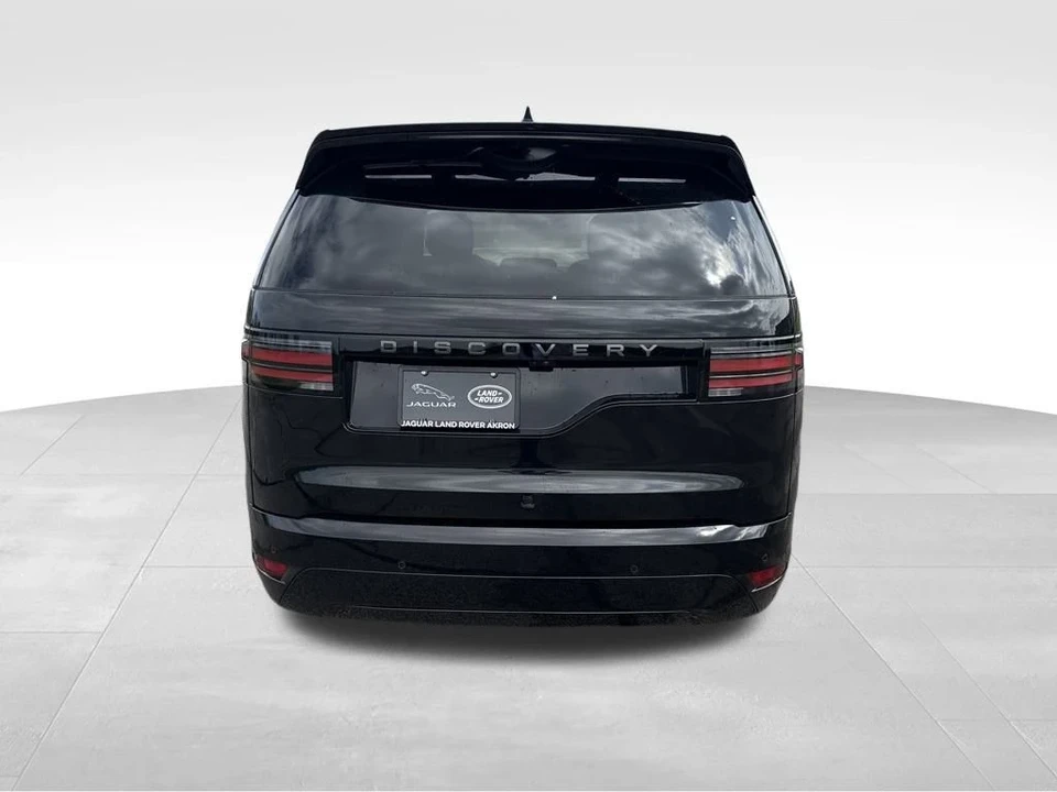 2025 Land Rover Discovery 5th Gen - Image 8 of 12