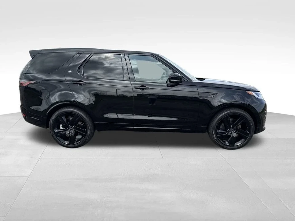 2025 Land Rover Discovery 5th Gen - Image 5 of 12