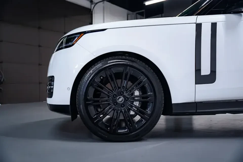 2025 Land Rover Range Rover L460 - Image 7 of 19