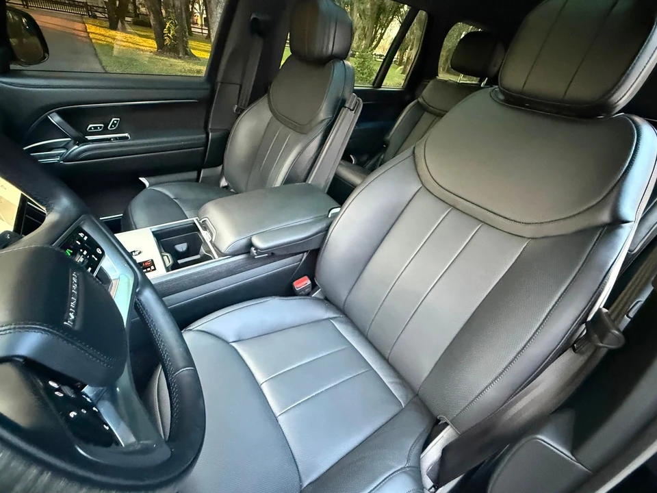 2025 Land Rover Range Rover L460 - Image 2 of 12