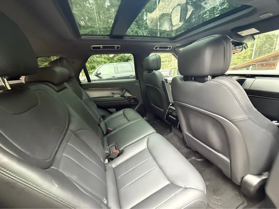 2025 Land Rover Range Rover L460 - Image 10 of 15