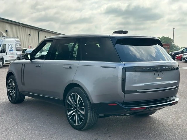 2025 Land Rover Range Rover L460 - Image 5 of 20