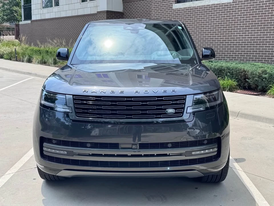 2025 Land Rover Range Rover L460 - Image 3 of 13