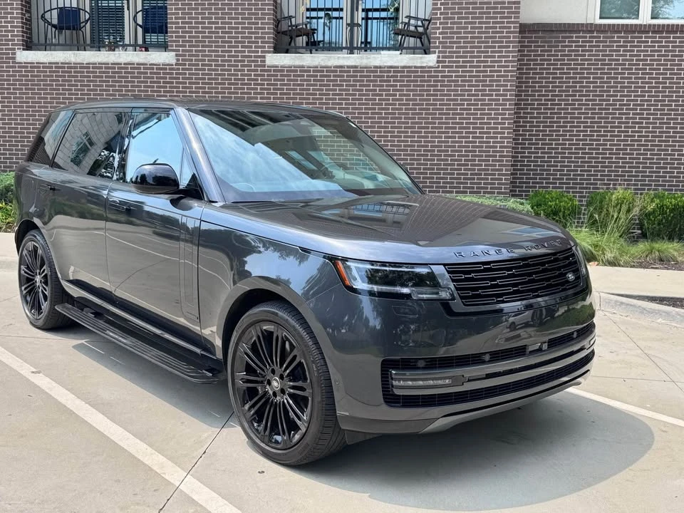 2025 Land Rover Range Rover L460 - Image 2 of 13