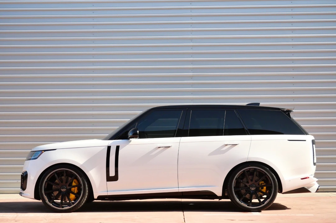 2025 Land Rover Range Rover L460 - Image 8 of 21