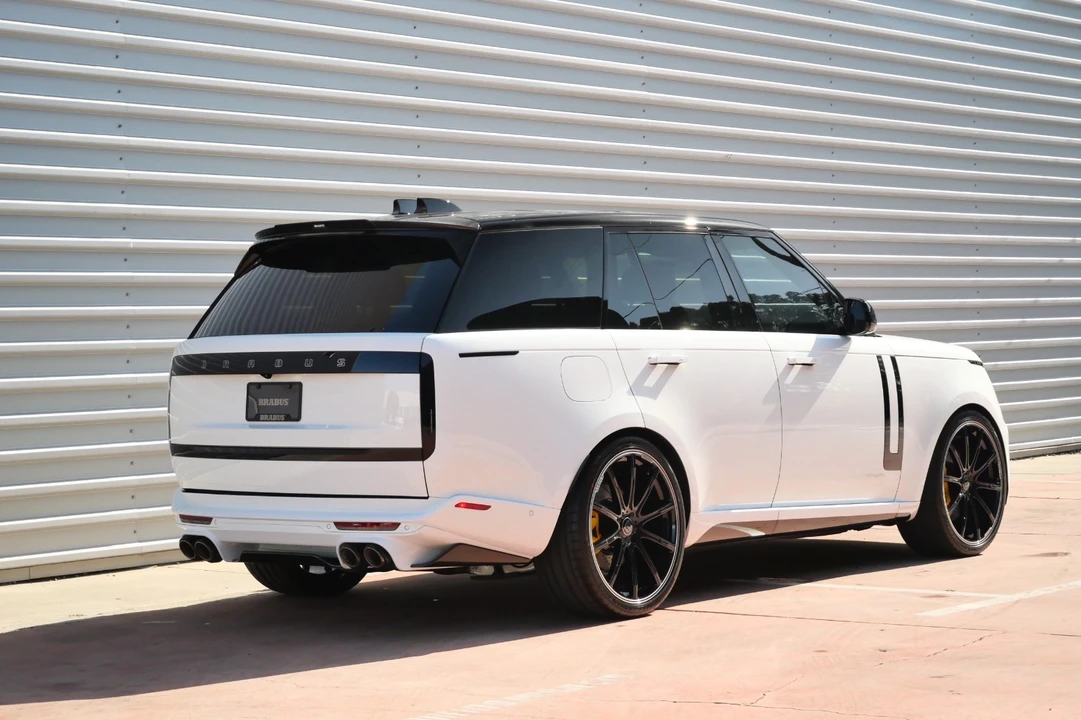 2025 Land Rover Range Rover L460 - Image 4 of 21