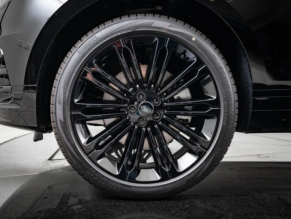 2025 Land Rover Range Rover L460 - Image 13 of 21