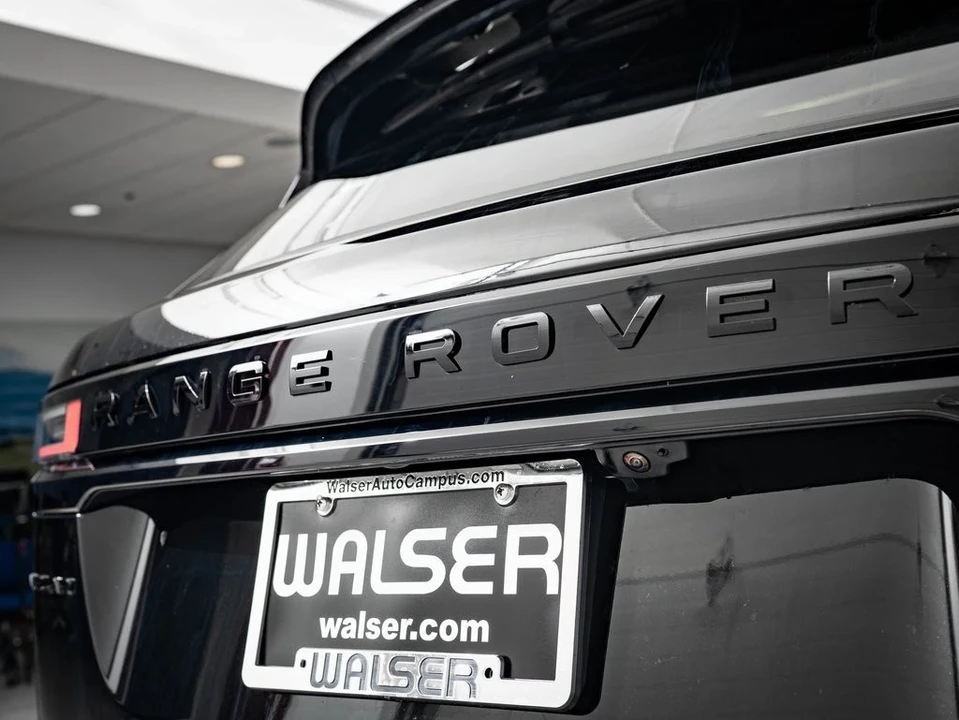 2025 Land Rover Range Rover L460 - Image 17 of 21