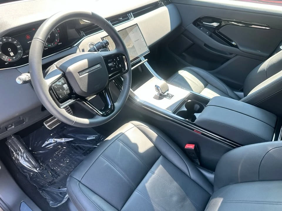 2025 Land Rover Range Rover Evoque 2nd Gen - Image 8 of 20
