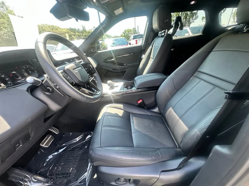 2025 Land Rover Range Rover Evoque 2nd Gen - Image 7 of 20