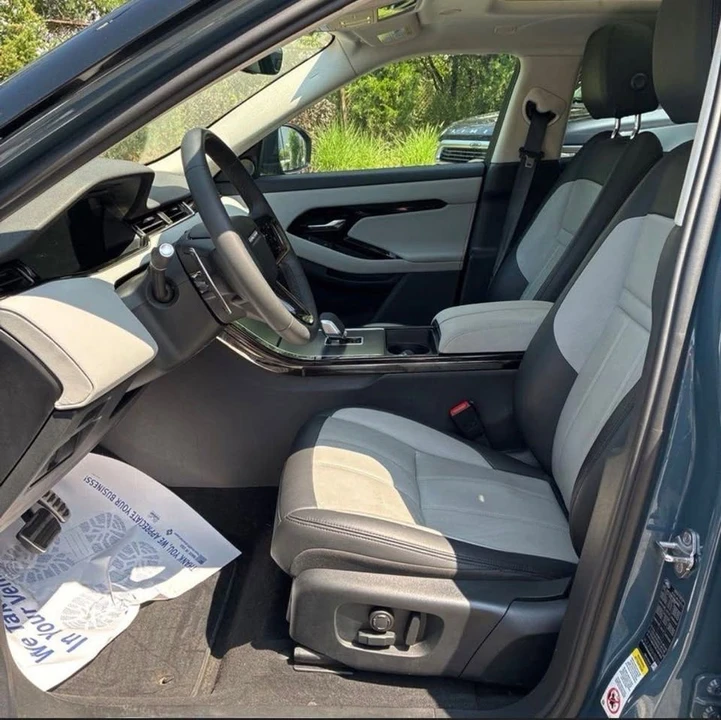 2025 Land Rover Range Rover Evoque 2nd Gen - Image 12 of 20