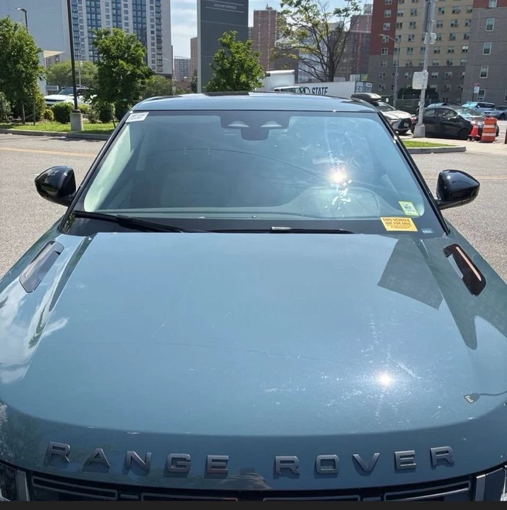 2025 Land Rover Range Rover Evoque 2nd Gen - Image 9 of 20