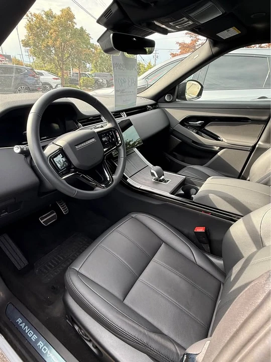 2025 Land Rover Range Rover Evoque 2nd Gen - Image 4 of 10