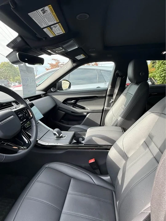 2025 Land Rover Range Rover Evoque 2nd Gen - Image 5 of 10