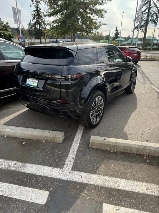 2025 Land Rover Range Rover Evoque 2nd Gen - Image 10 of 10