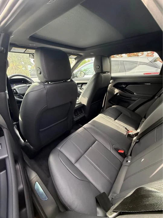 2025 Land Rover Range Rover Evoque 2nd Gen - Image 7 of 10