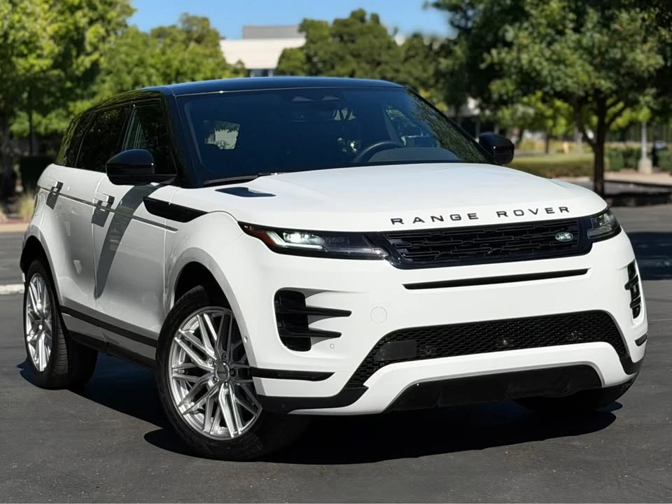 2025 Land Rover Range Rover Evoque 2nd Gen - Image 3 of 20