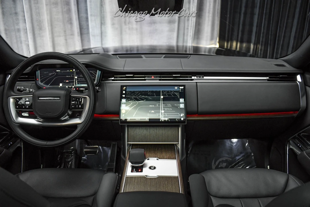 2025 Land Rover Range Rover L460 - Image 25 of 31