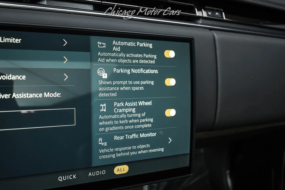 2025 Land Rover Range Rover L460 - Image 18 of 31