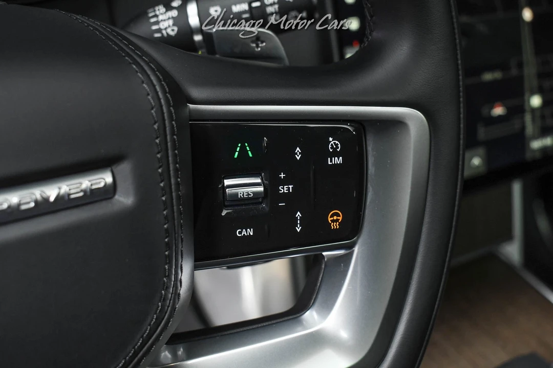2025 Land Rover Range Rover L460 - Image 11 of 31
