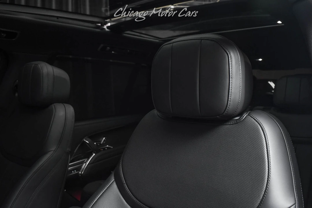 2025 Land Rover Range Rover L460 - Image 23 of 31