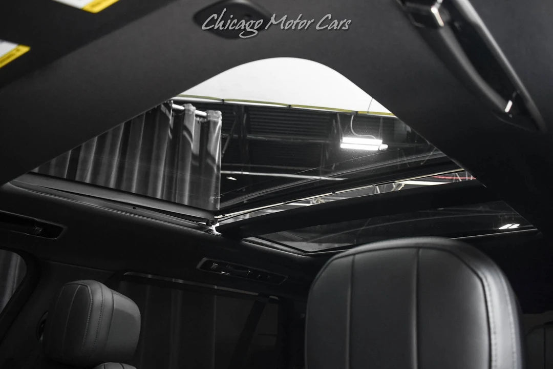2025 Land Rover Range Rover L460 - Image 22 of 31