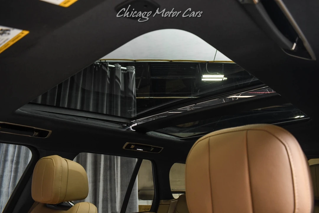 2025 Land Rover Range Rover L460 - Image 20 of 31