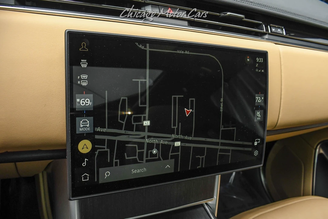 2025 Land Rover Range Rover L460 - Image 14 of 31