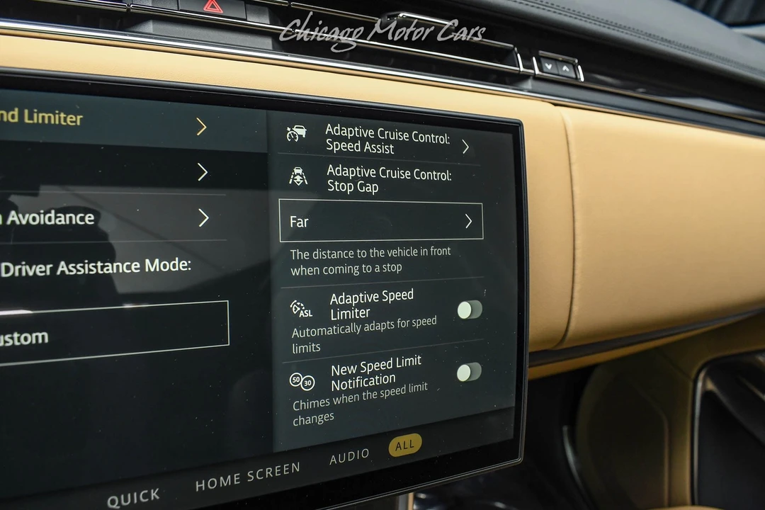 2025 Land Rover Range Rover L460 - Image 16 of 31