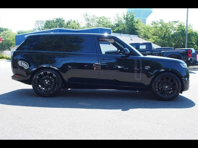 2025 Land Rover Range Rover L460 - Image 6 of 20