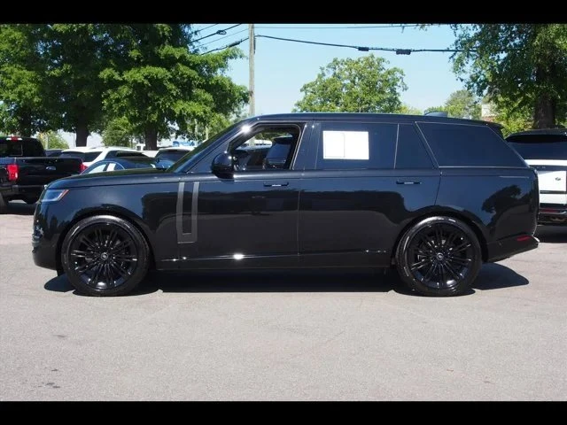 2025 Land Rover Range Rover L460 - Image 2 of 20