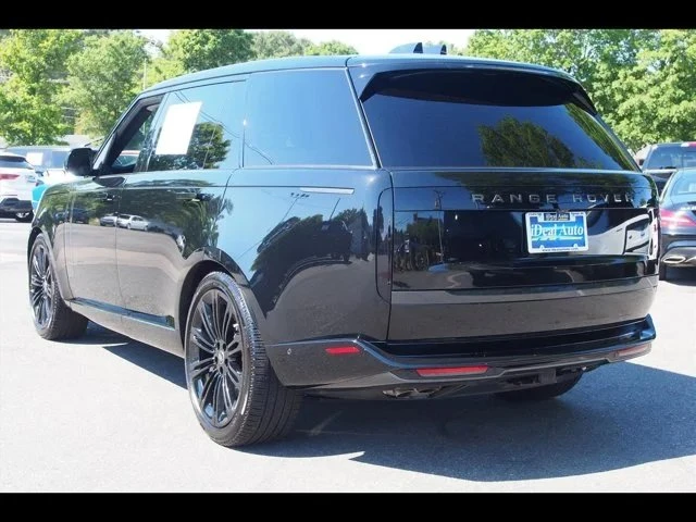 2025 Land Rover Range Rover L460 - Image 3 of 20
