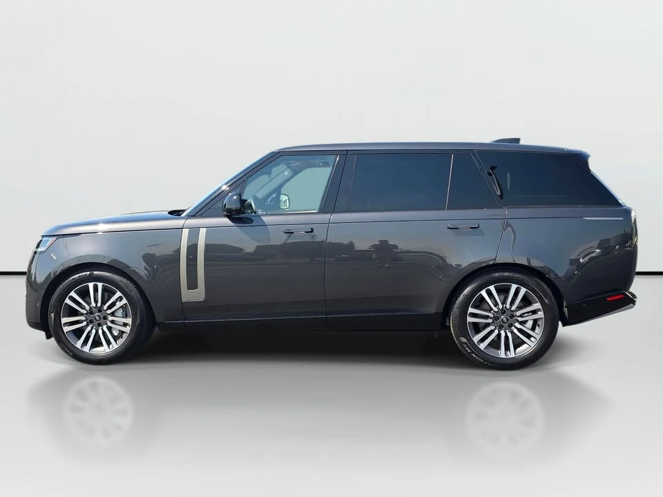 2025 Land Rover Range Rover L460 - Image 2 of 20