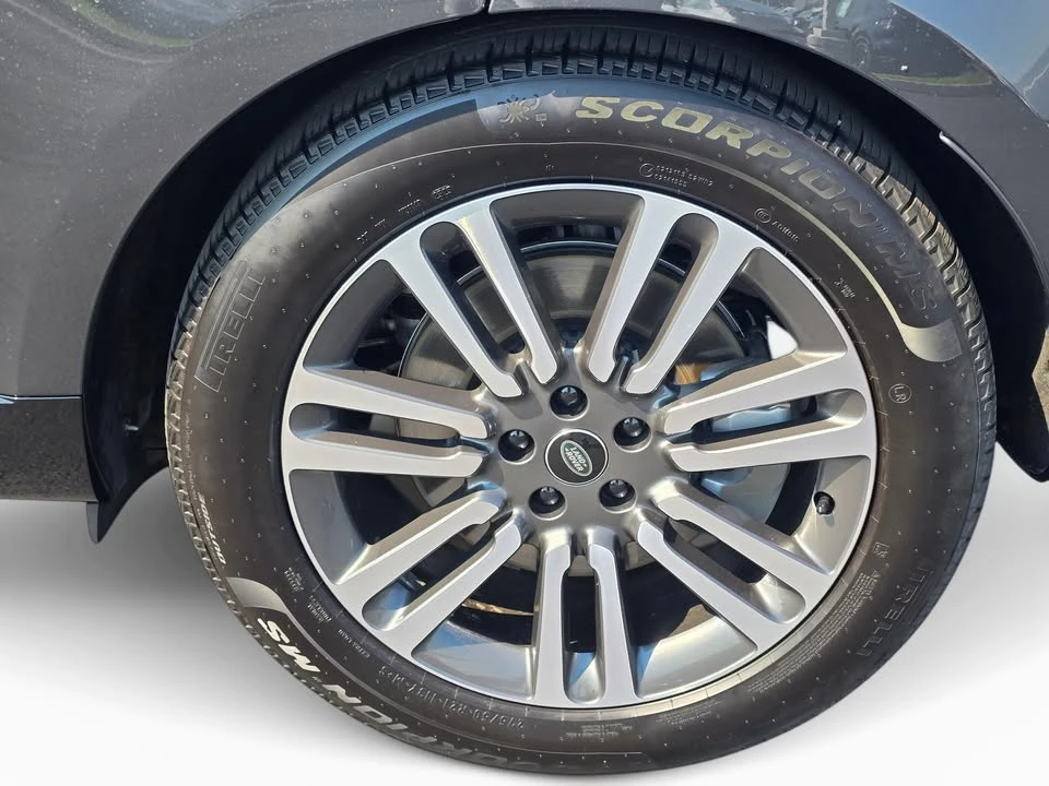 2025 Land Rover Range Rover L460 - Image 19 of 20