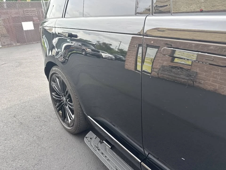 2025 Land Rover Range Rover L460 - Image 13 of 19