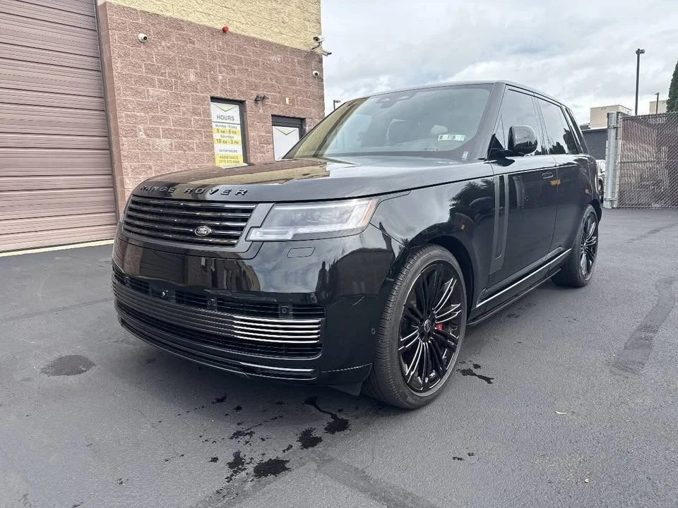 2025 Land Rover Range Rover L460 - Image 3 of 19