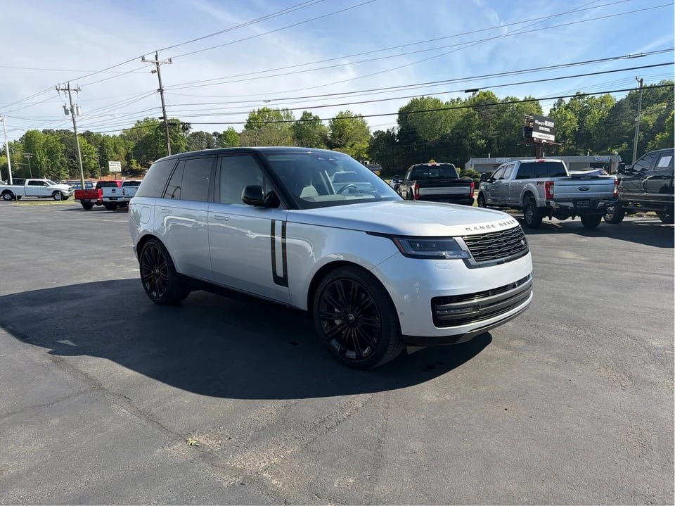 2025 Land Rover Range Rover L460 - Image 3 of 20