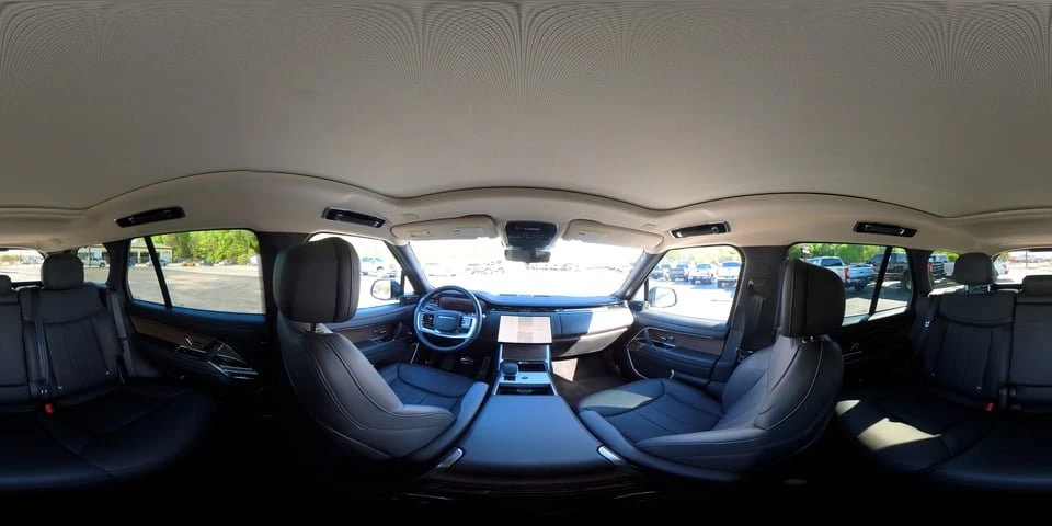2025 Land Rover Range Rover L460 - Image 14 of 20