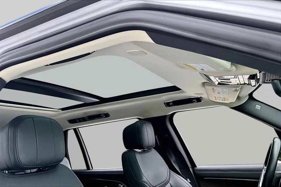 2025 Land Rover Range Rover L460 - Image 10 of 14