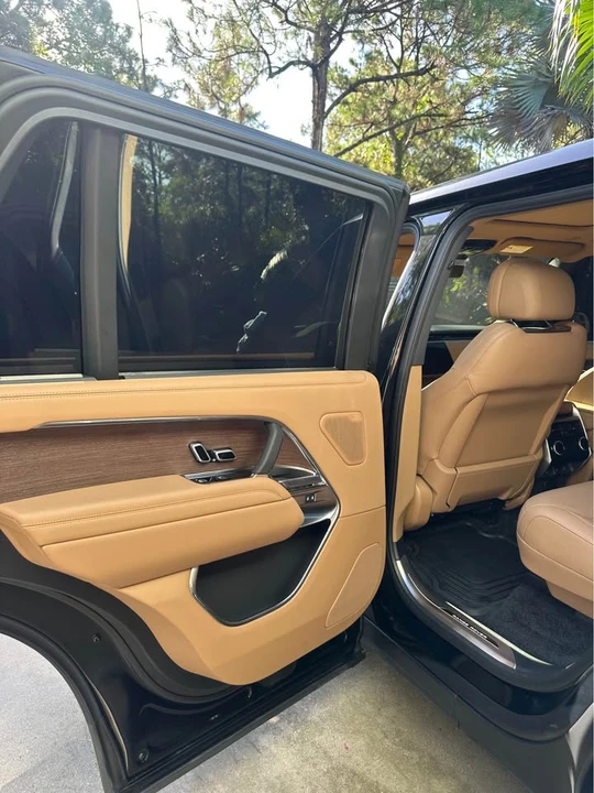 2025 Land Rover Range Rover L460 - Image 6 of 11