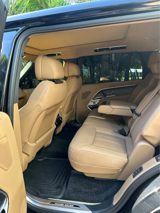 2025 Land Rover Range Rover L460 - Image 5 of 11
